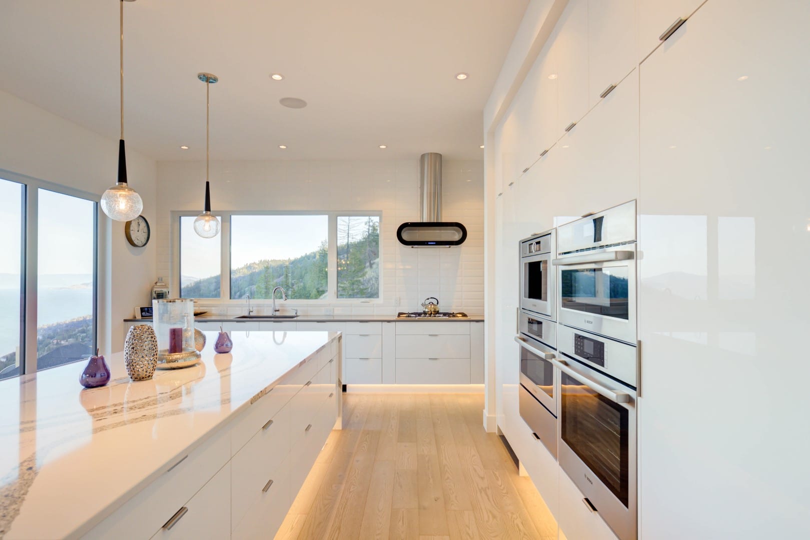 Wilden Purkis Lot84 (21), Open concept white kitchen