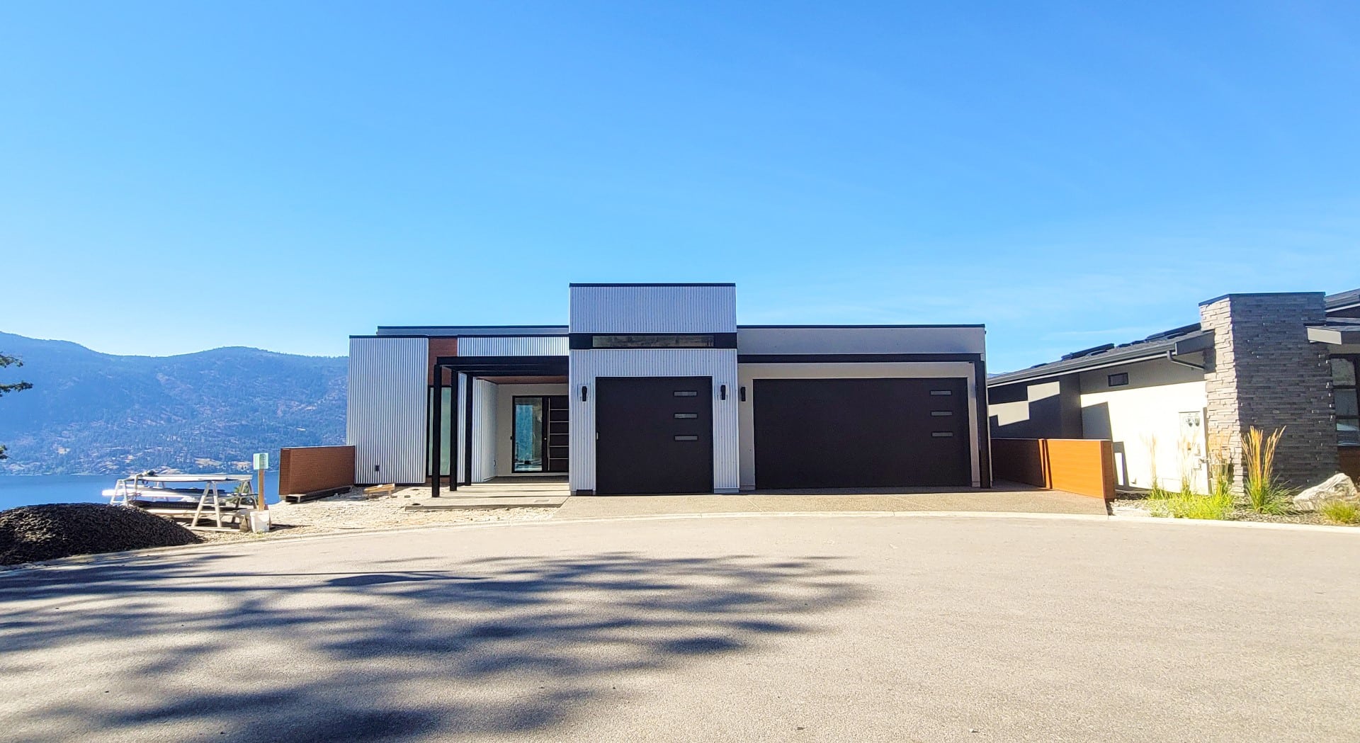 McKinley Beach Lot13s4, Entry Way Finished