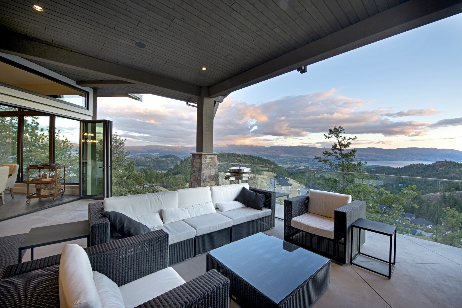 Outdoor living on the deck