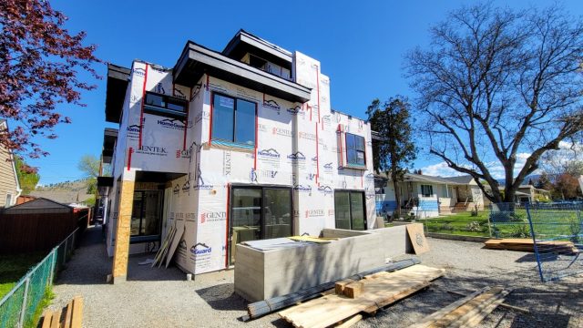 794 Martin Avenue - Wrapped Up