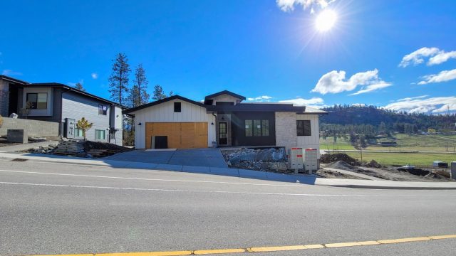 Hidden Lake Lot-14, Masonry Work Finished