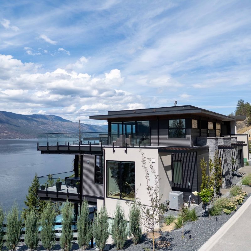 McKinley Beach Bates Custom Home Kelowna, 4