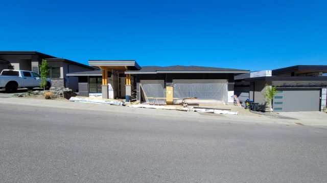 McKinley Beach Lot 21S3 – Waiting For Siding