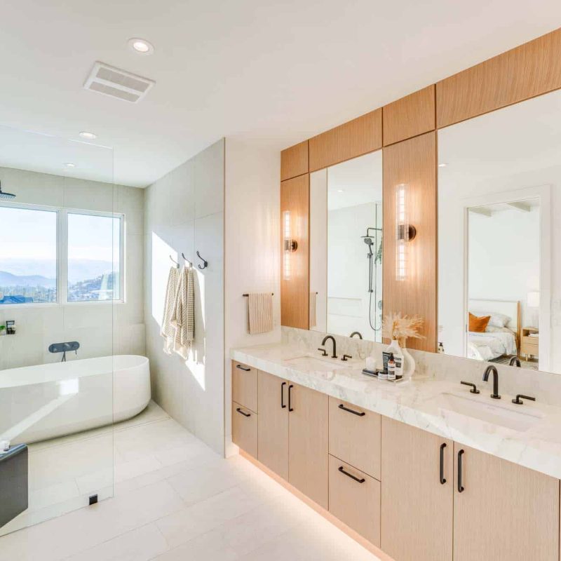 Rykon Show Home Primary Bathroom View